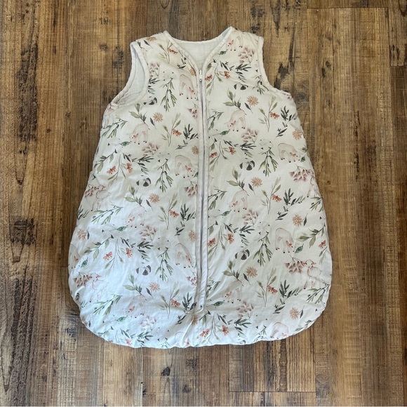 Petit Et Loo Other - Pit et Loo White Floral with LBS Lambs Sleep Sack Size 0-6